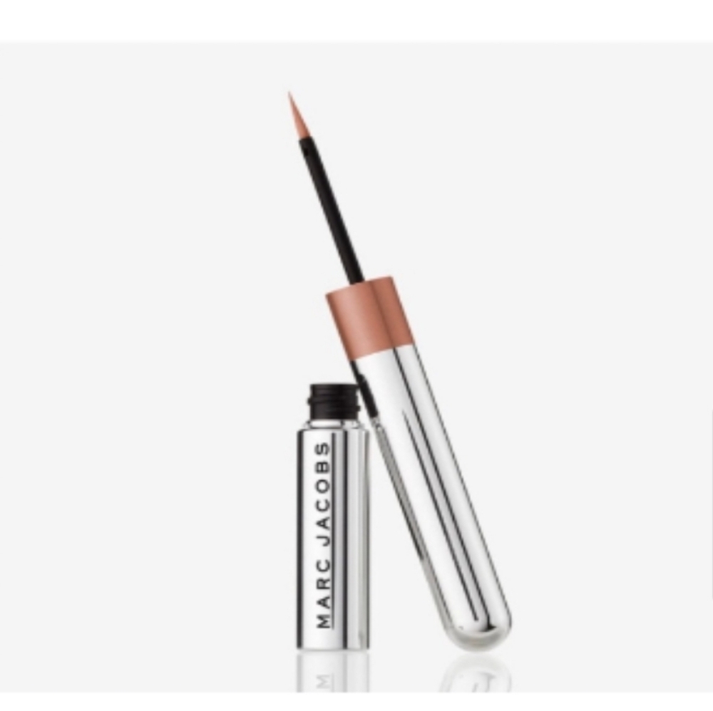 Marc Jacobs water proof liquid gel eyeliner - Picture 4 of 6